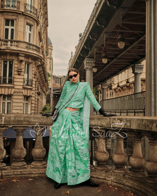 Green Floral Handwoven Pure Organza Silk Chikankaro Saree