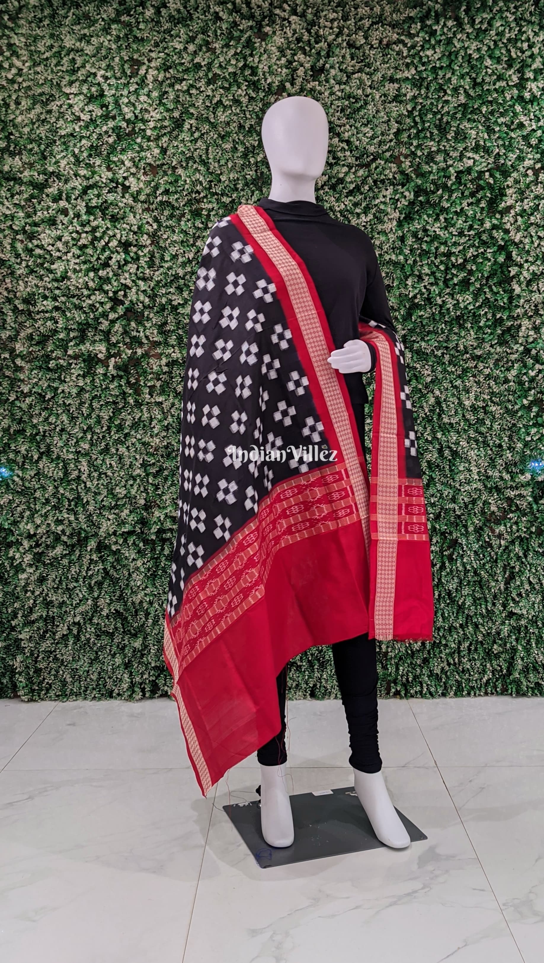 Black Pasapali Theme Pure Sambalpuri Silk Dupatta