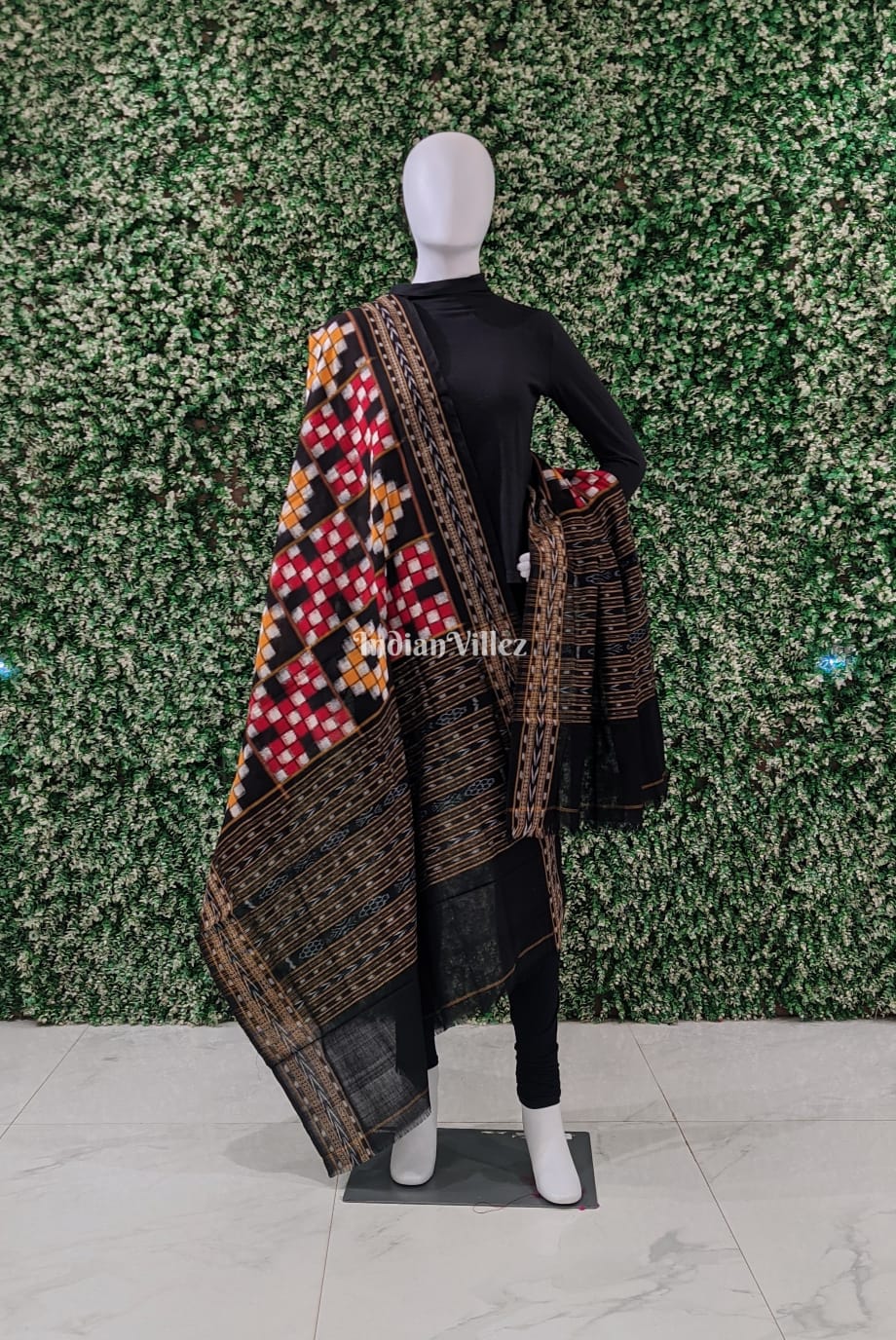 Black Red Pasapali Sambalpuri Cotton Dupatta