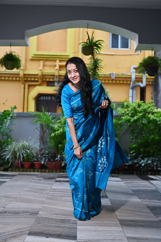 Blue Copper sulphate Dolphin Theme Contemporary Designer Silk Saree