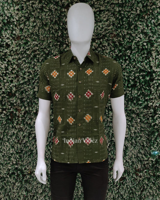 Mehendi Green Pasapali Odisha Ikat Cotton Half Sleeve Shirt for Men