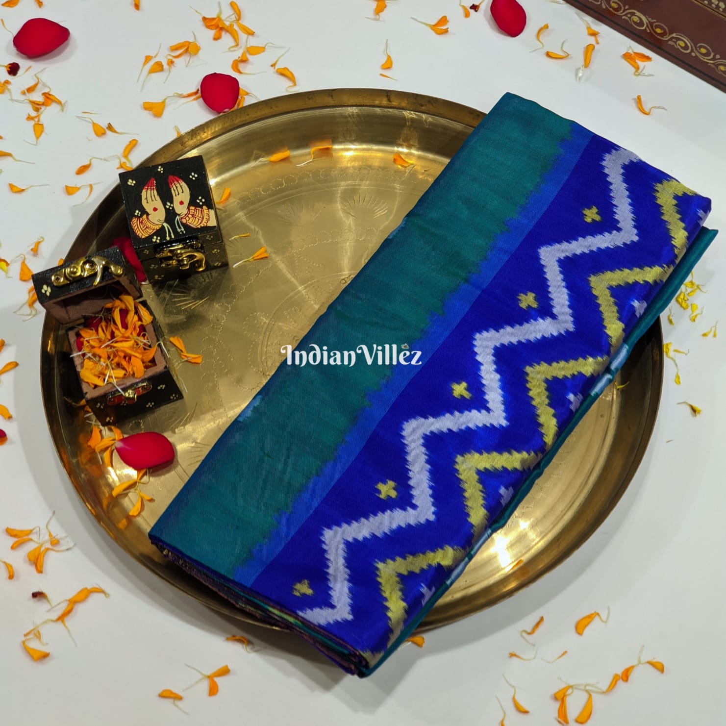 Rama Green & Violet Blue Pochampally Ikat Silk Saree