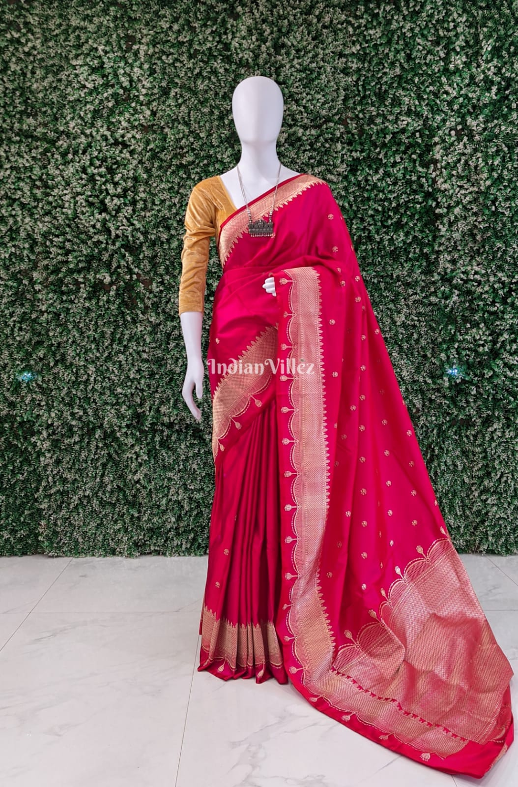 Red Pure Banarasi Handloom Katan Silk Saree