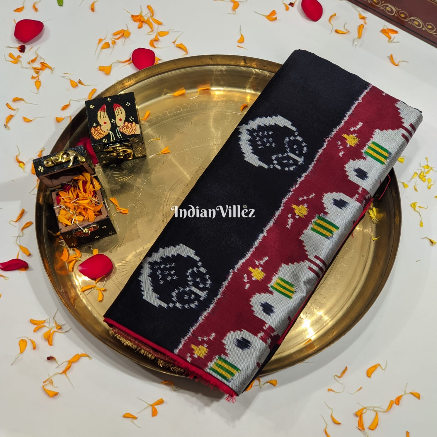 Pochampally Ikat Black Flower Body with Elephant Design Border Silk Saree