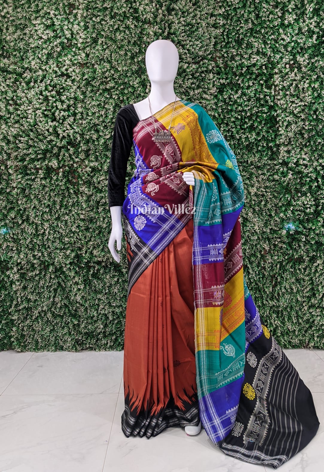 Cinnamon Color Flower Motif Double Pallu Berhampuri Silk Saree