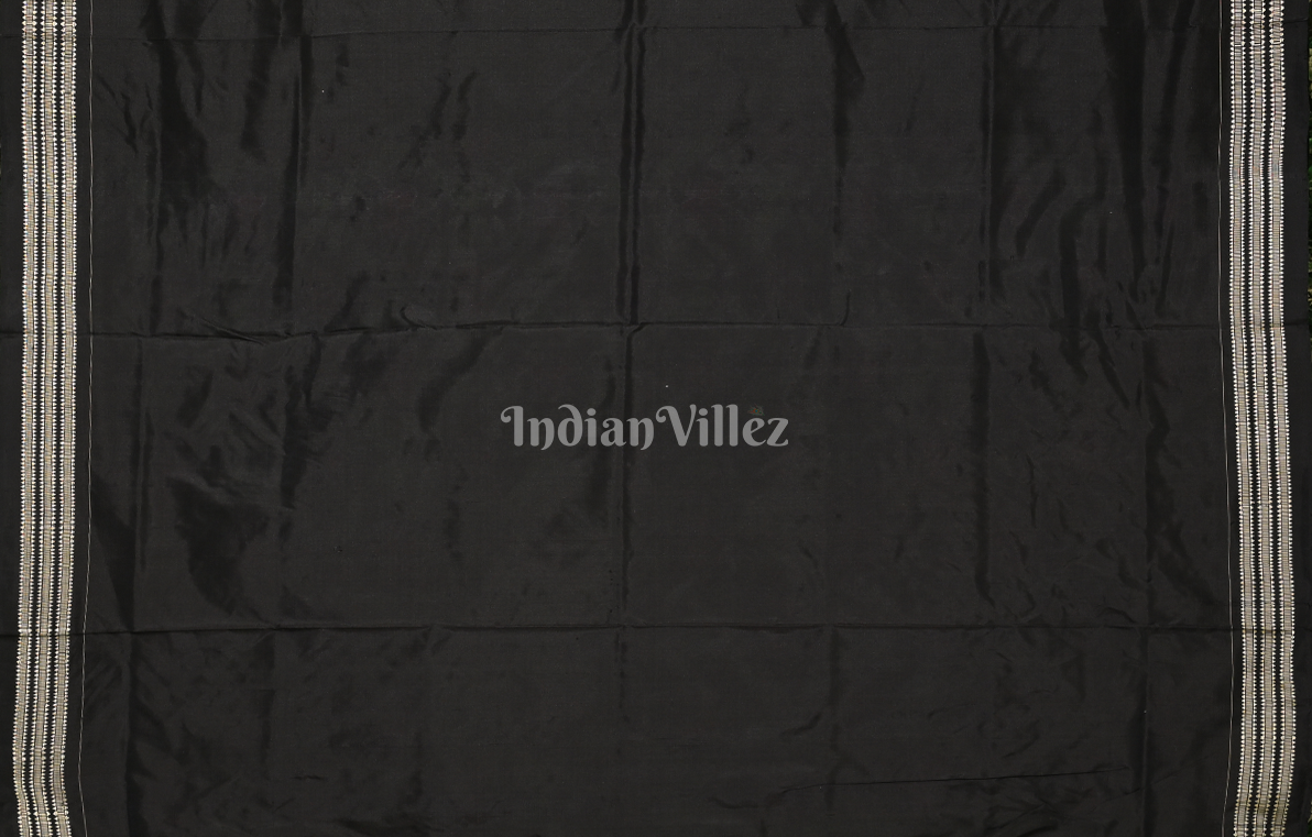 Green Black Lotus Parrot Motif Odisha Ikat Sambalpuri Silk Saree 