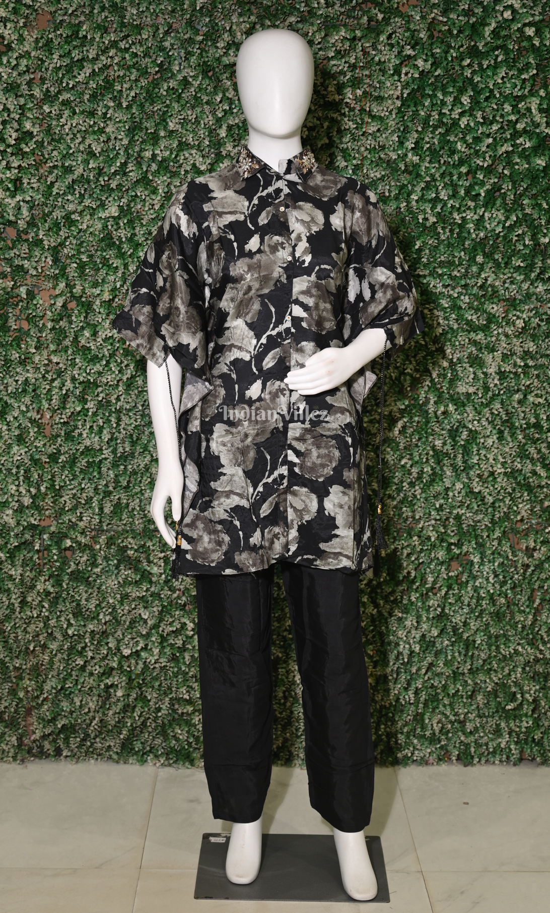 Black Embellished Floral Kaftan Top with Pant
