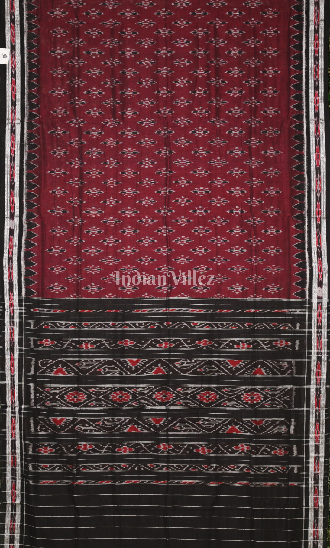 Maroon Black Damru Pasapali Odisha Ikat Maniabandha Cotton Saree 