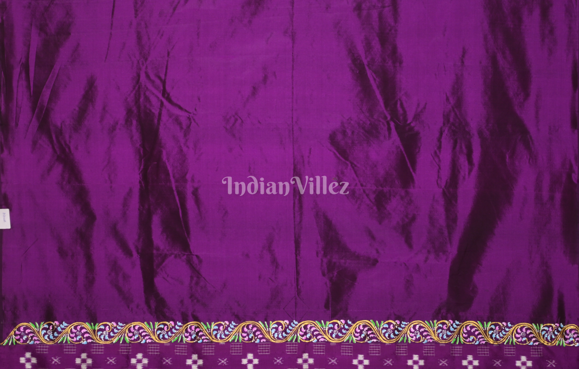 Wine Purple Raja Doli Theme Hand-Painted Pattachitra Saree 