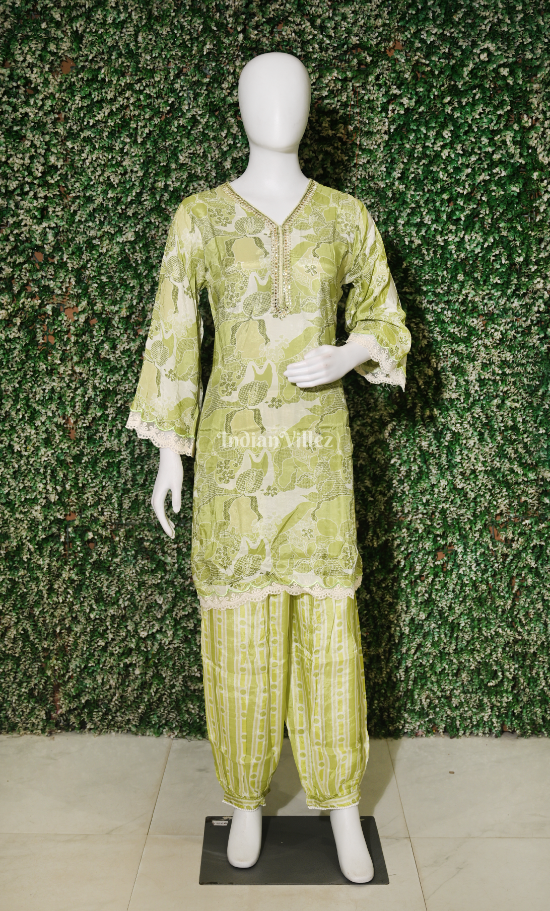 Designer Sage Green Floral Printed Kurta & Pant Set-(Co-Ords Set) 