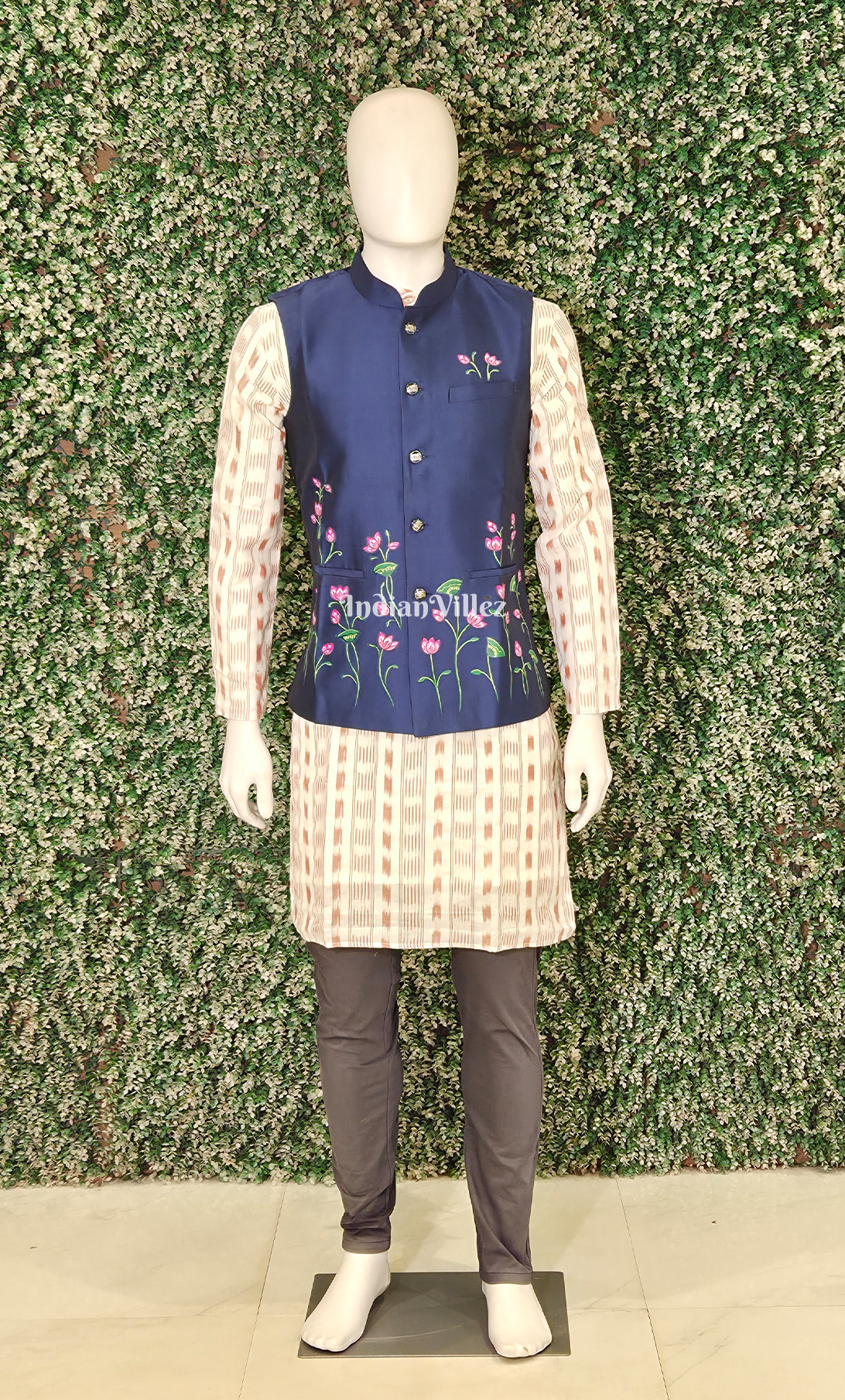 Royal Blue Floral Motif Hand-Painted Pattachitra Half Bandi Jacket for Men