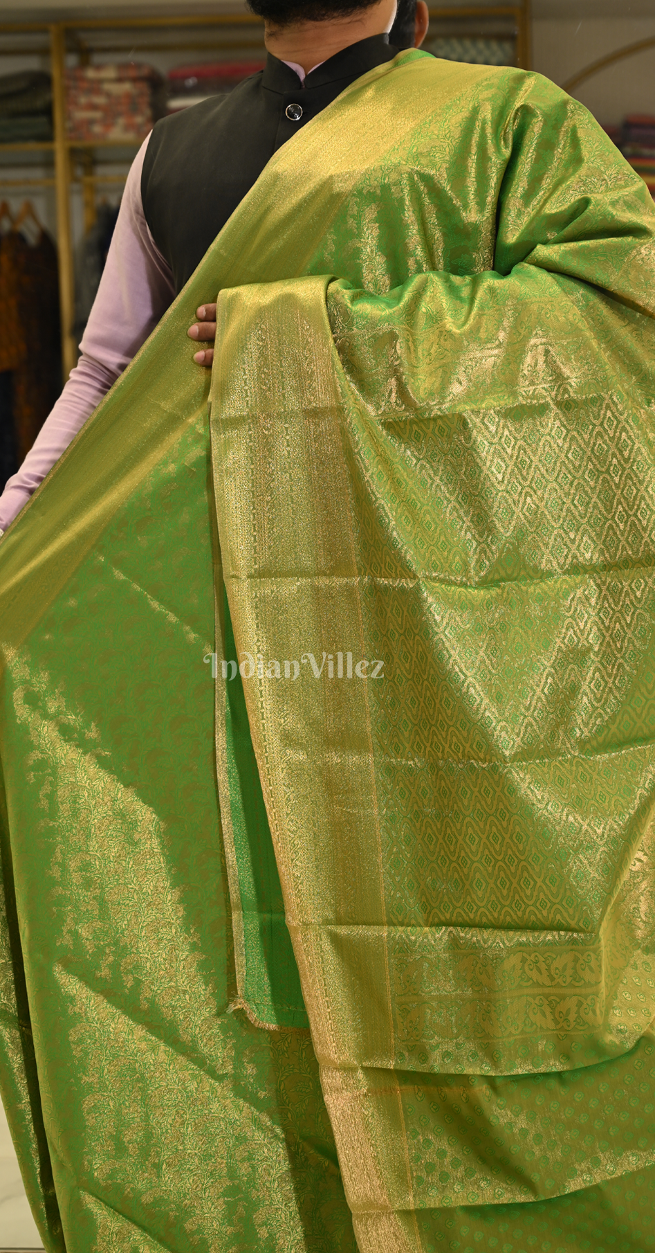 Mehendi Green Floral Motif Brocade Pure Kanjivaram Tissue Silk Saree
