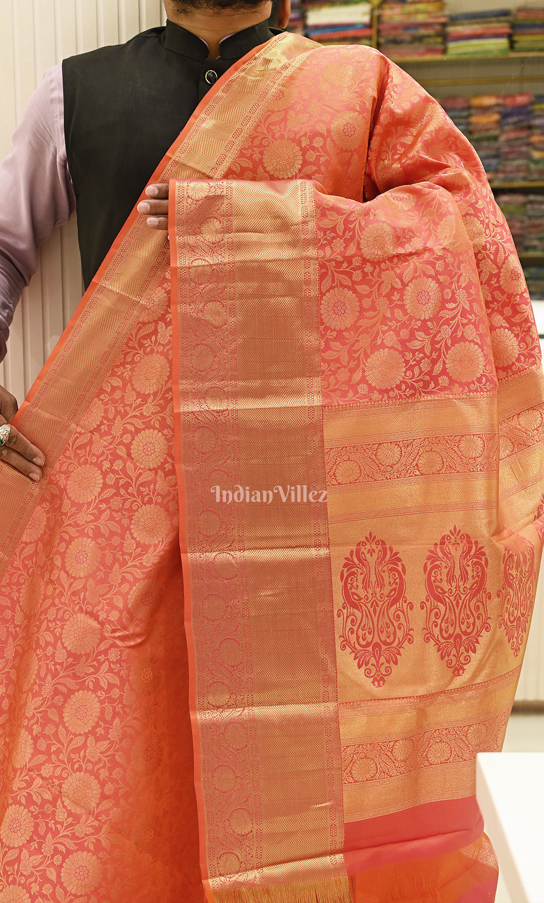 Red Floral Pure Brocade Kanjivaram Tissue Silk Saree