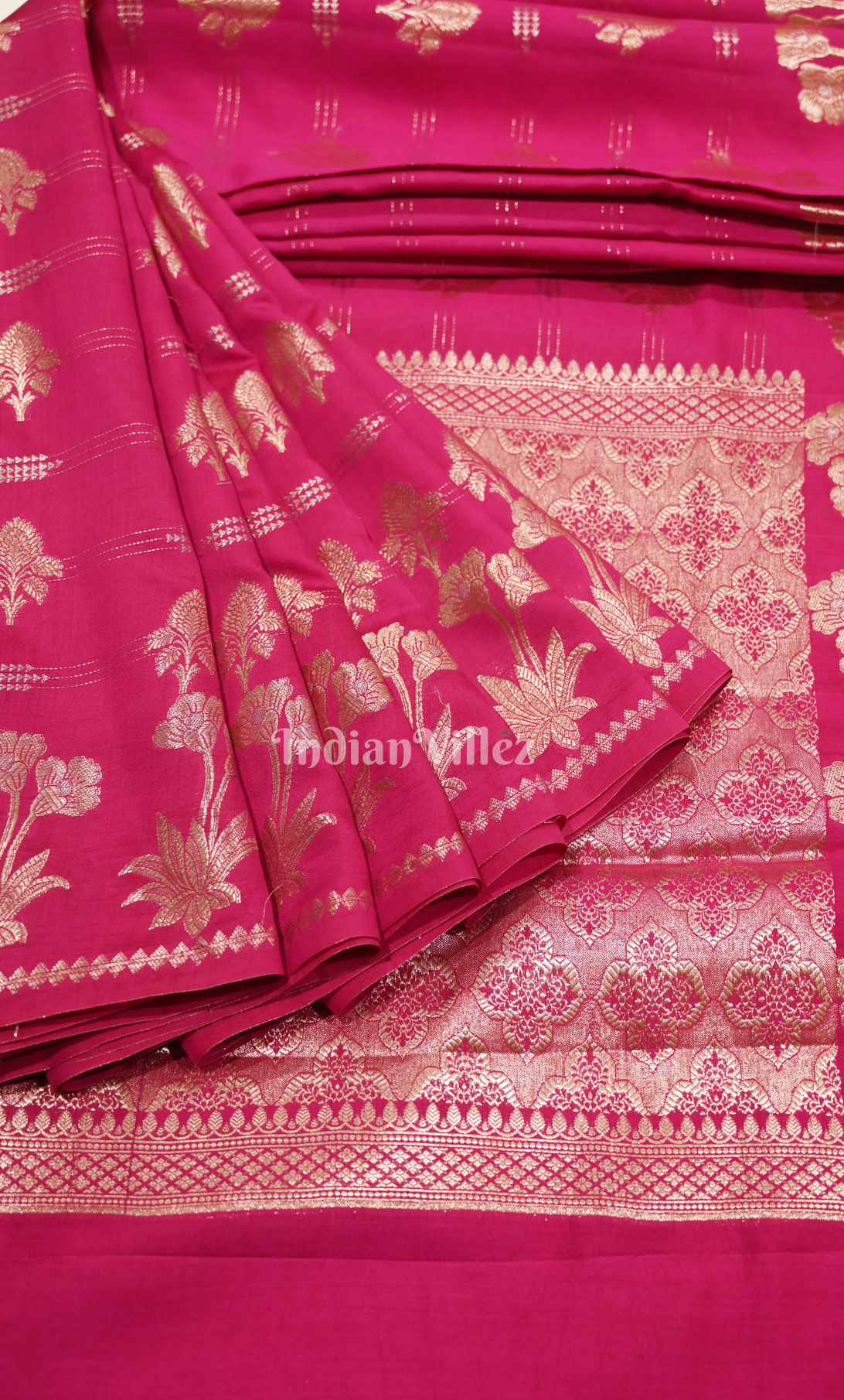 Exclusive Rani Pink  Floral Motif Pure Katan Banarasi Silk Saree