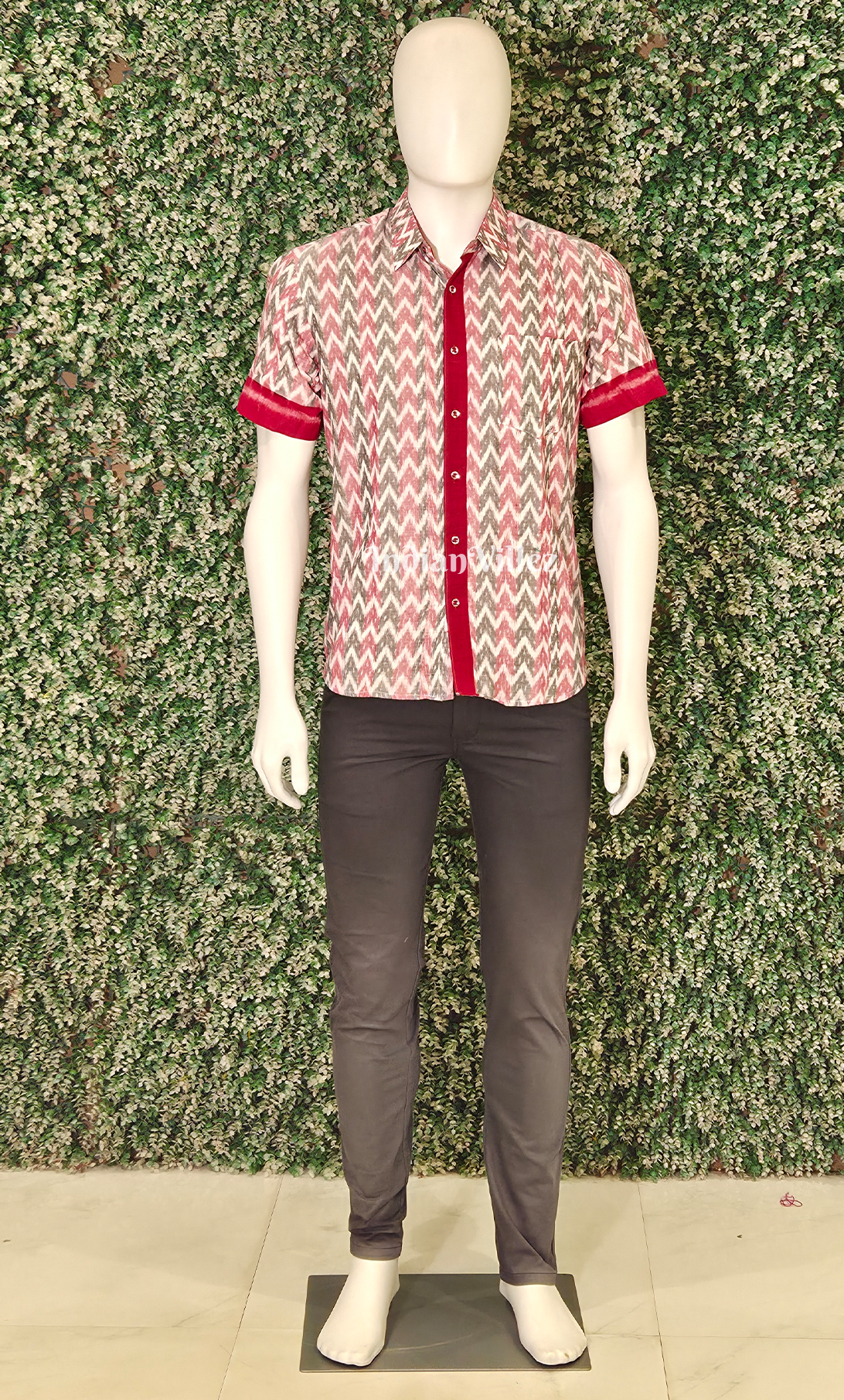Grey Red Zigzag Motif Odisha Ikat Cotton Half Sleeve Shirt for Men 