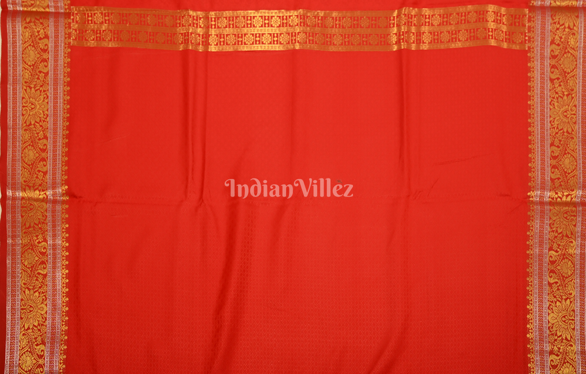 Exclusive Red Pure Katan Silk Banarasi Saree 