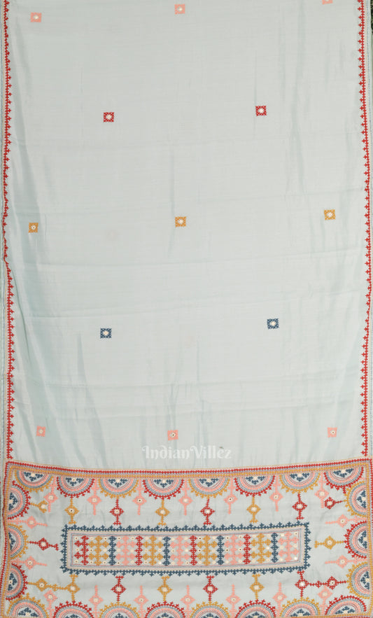 White Tussar Silk Saree with Hand Embroidery Work