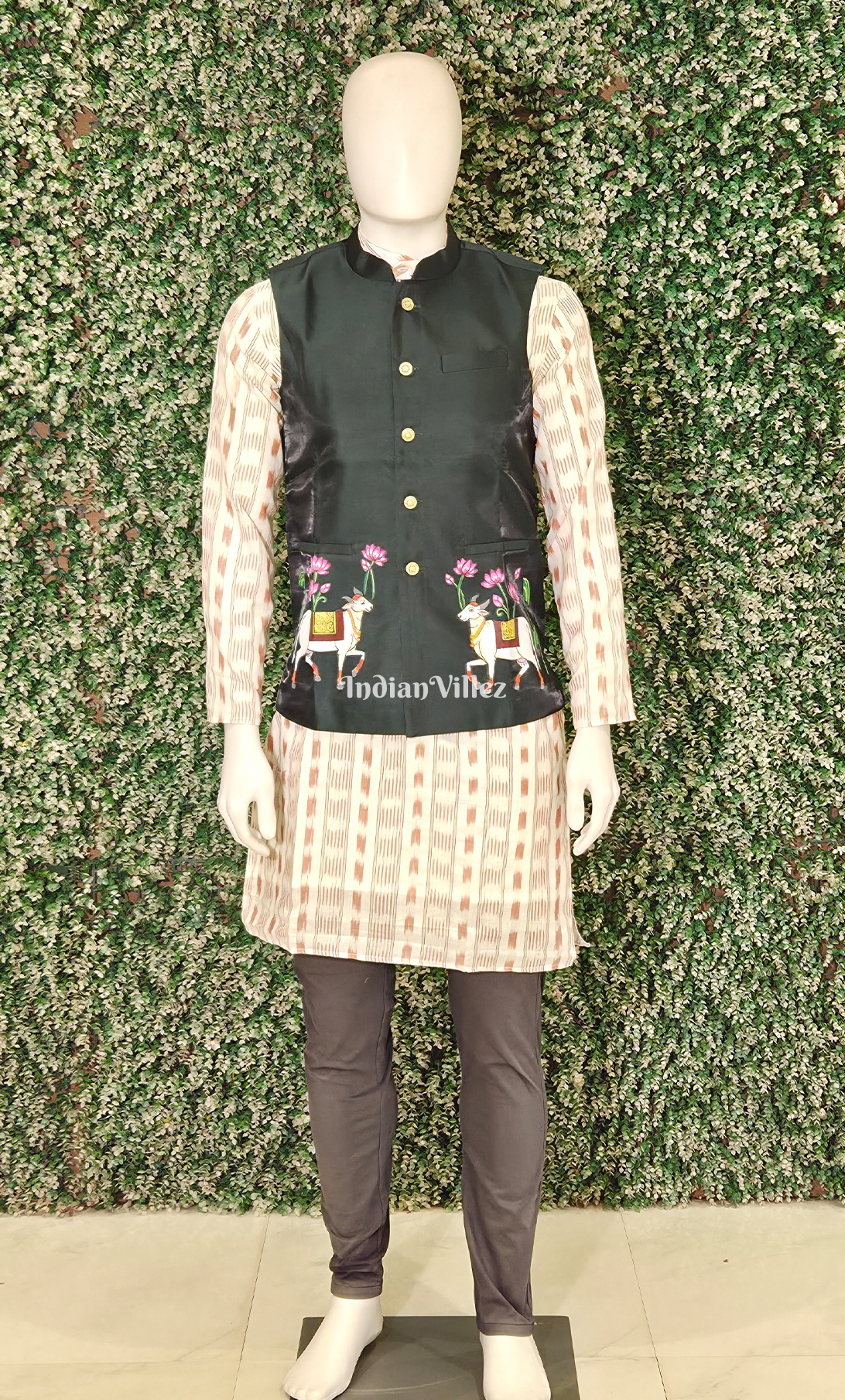 Bottle Green Pichwai Hand-Painted Pattachitra Half Bandi Jacket for Men