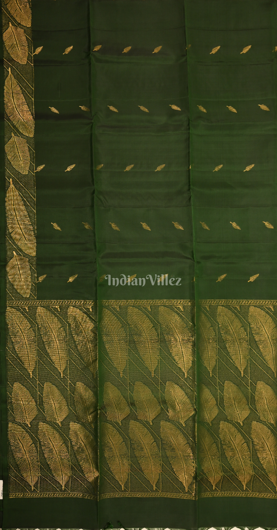 Bottle Green Zari Leaf Motif Pure Kanjivaram Soft Silk Saree