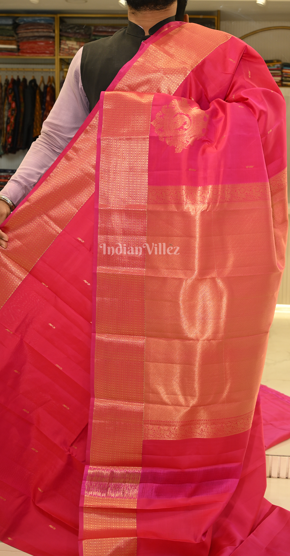 Raspberry Pink  Floral Pure Brocade Kanjivaram Silk Saree
