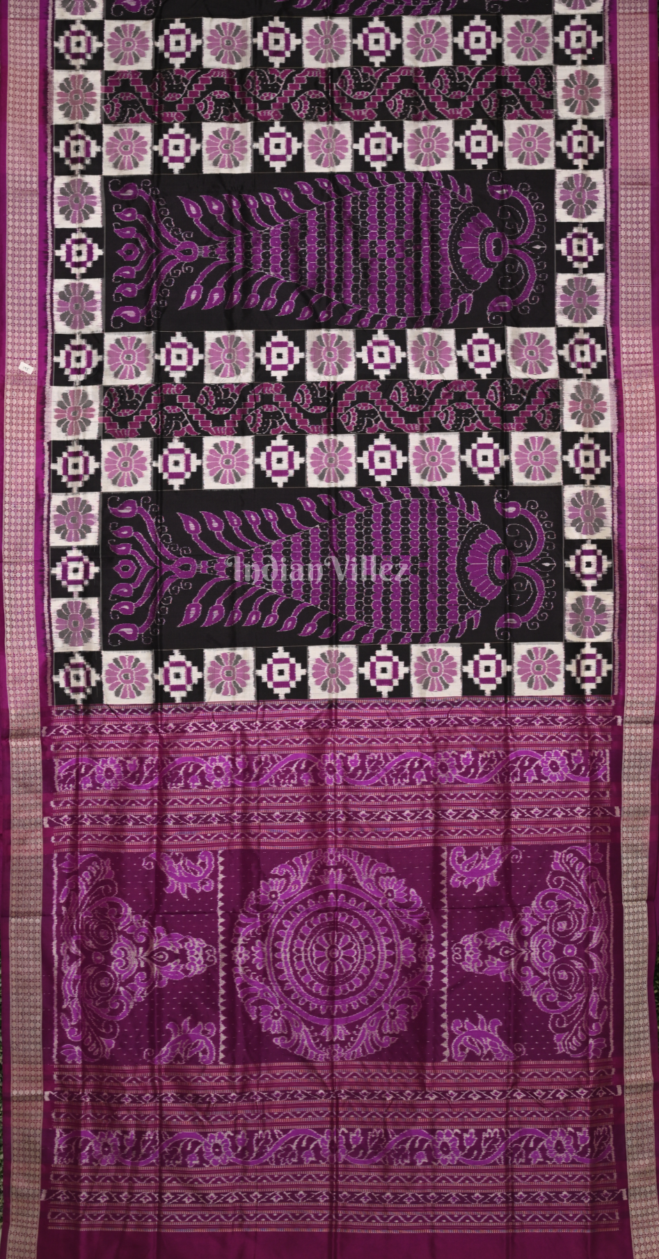Purple Black Pasapali with Fish Motif Odisha Ikat Sambalpuri Silk Saree 