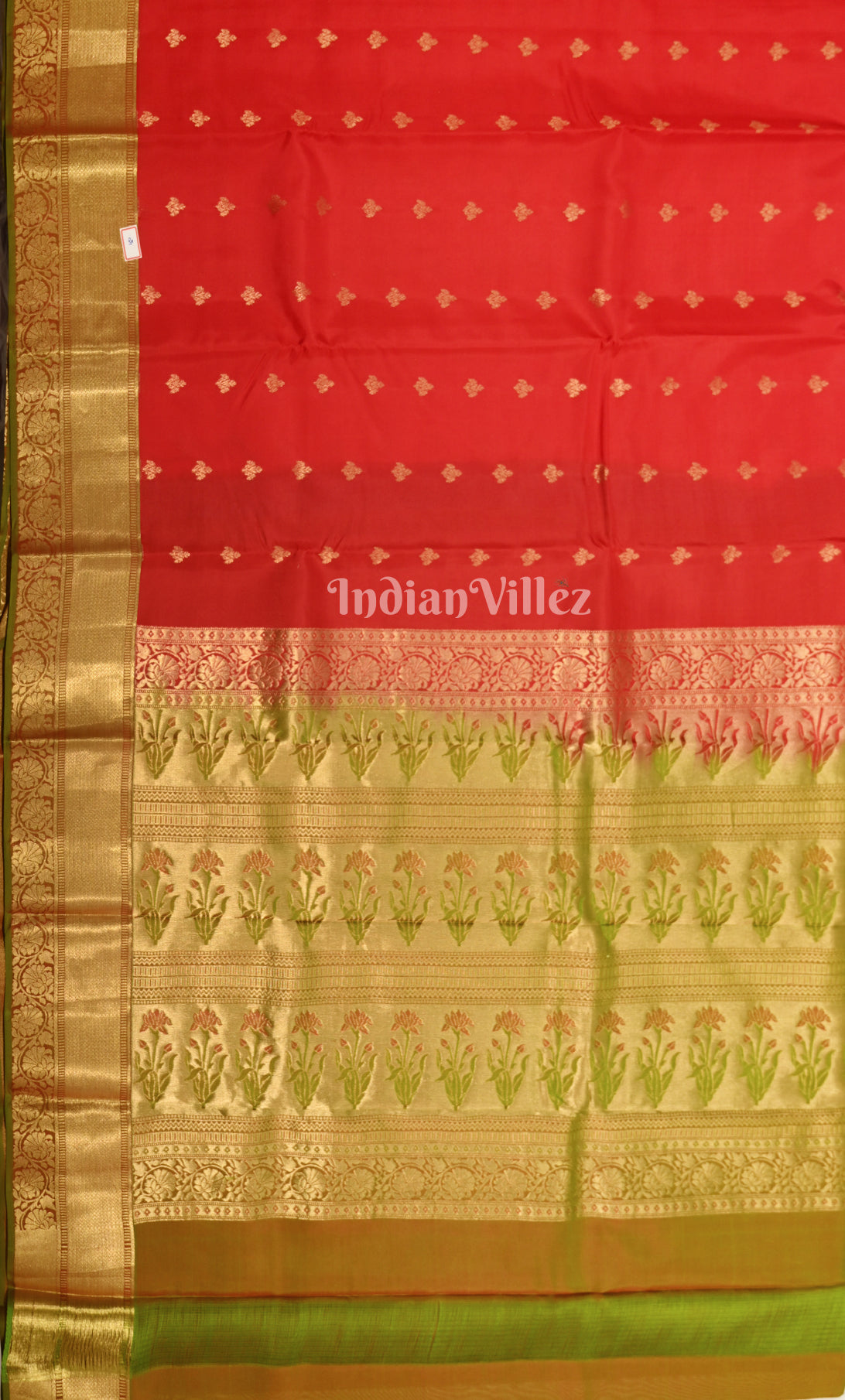 Red Mehendi Green Zari woven Pure Kanjivaram Silk Saree 