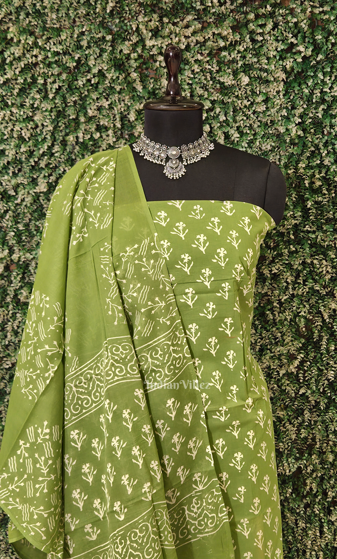 Green Block Printed Cotton Suit Sets