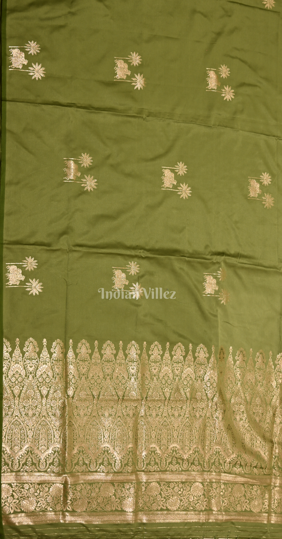 Mehendi Green Floral Zari Weaving Satin Banarasi Silk Saree with Pichwai Border