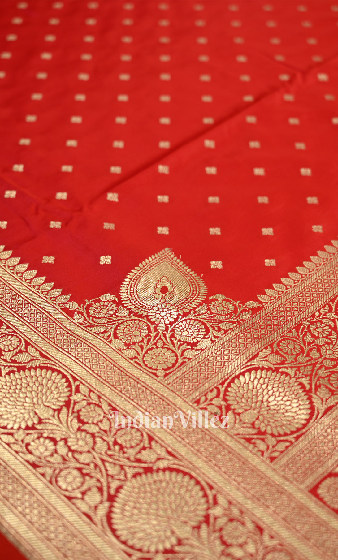 Red Butta Pure Mashru Satin Silk Banarasi Saree 