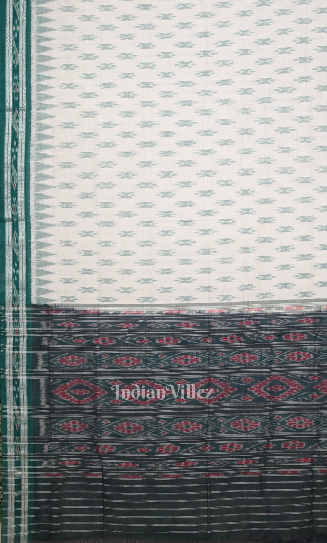 Off White Green Damru Pasapali Odisha Ikat Maniabandha Cotton Saree 