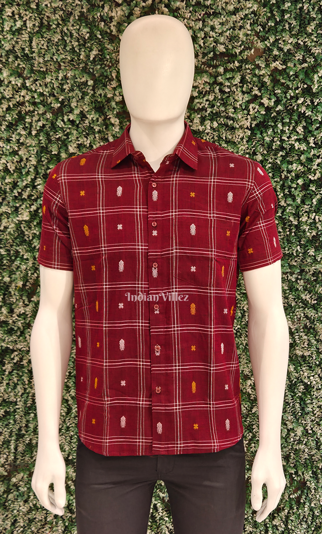  Maroon  Fish Motif Odisha Ikat Cotton Half Sleeve Shirt for Men 