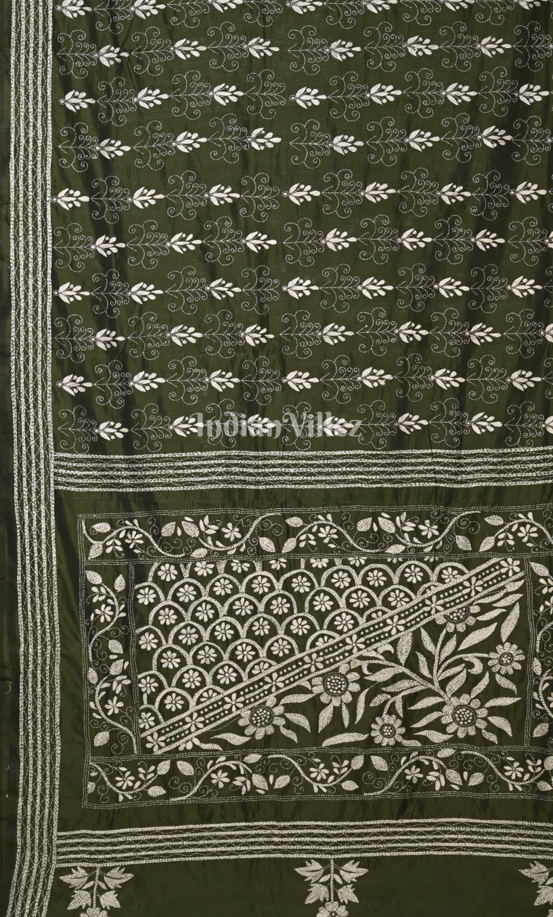 Dark Green Flower Motif Handwoven Kantha Stitch Silk Saree 