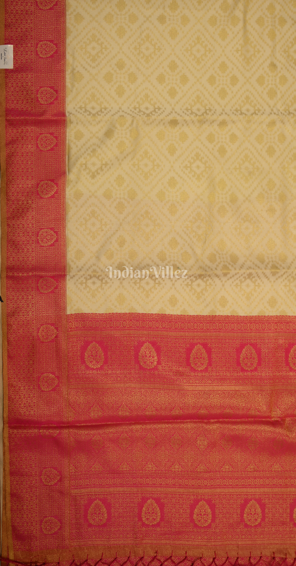 Off white Pink Pure Zari Base Chaap Hand Woven Kanjivaram Silk Saree