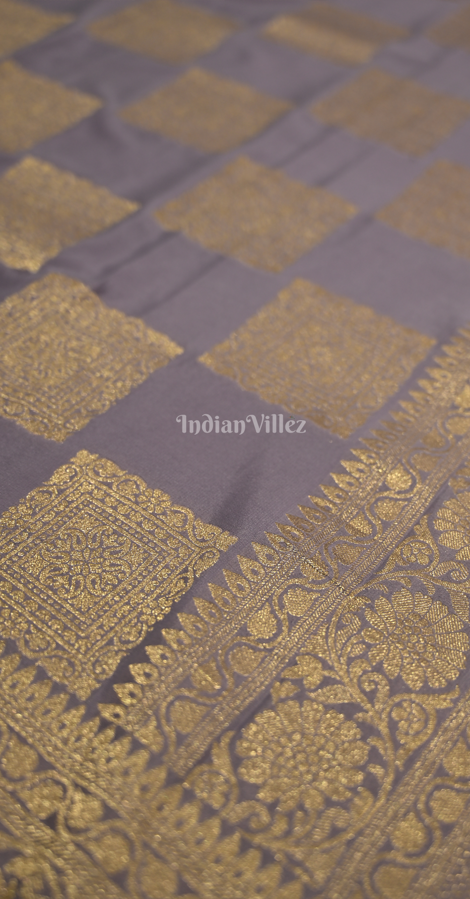 Lavendar Golden Checks Pure Crepe Kanjivaram Silk Saree