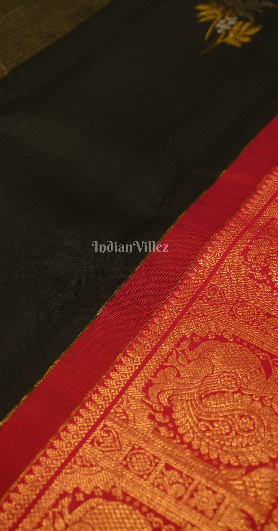 Exclusive Black Red Floral Brocade Pure Kanjivaram Silk Saree 