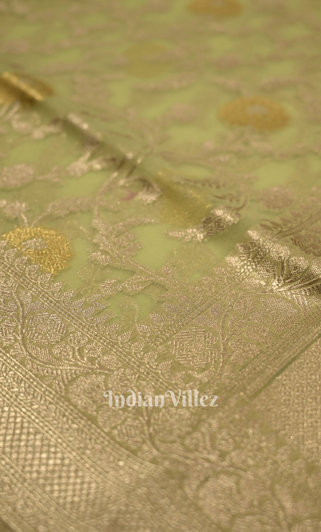 Light Mehendi Green Floral Motif Chanderi Banarasi Silk Saree
