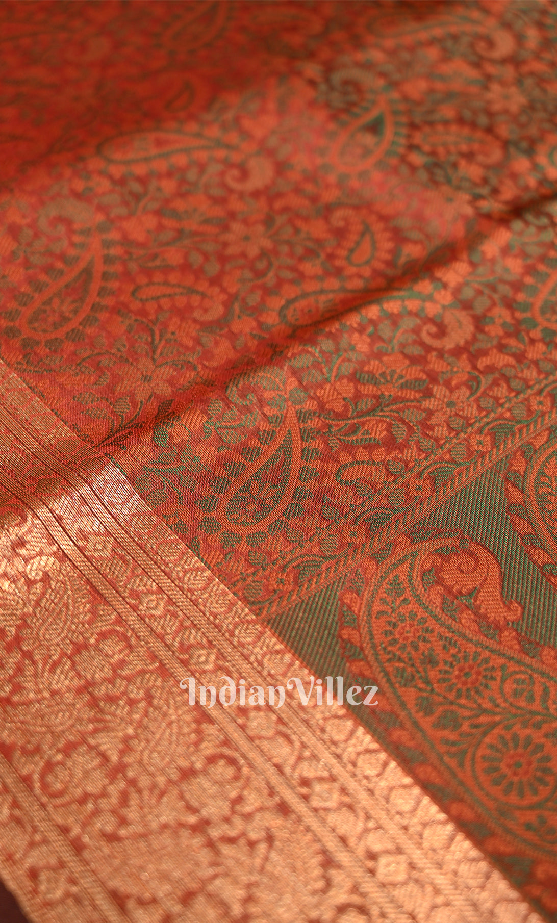 Rust Gold Dual Tone Floral Tanchoi Silk Banrasi Saree 