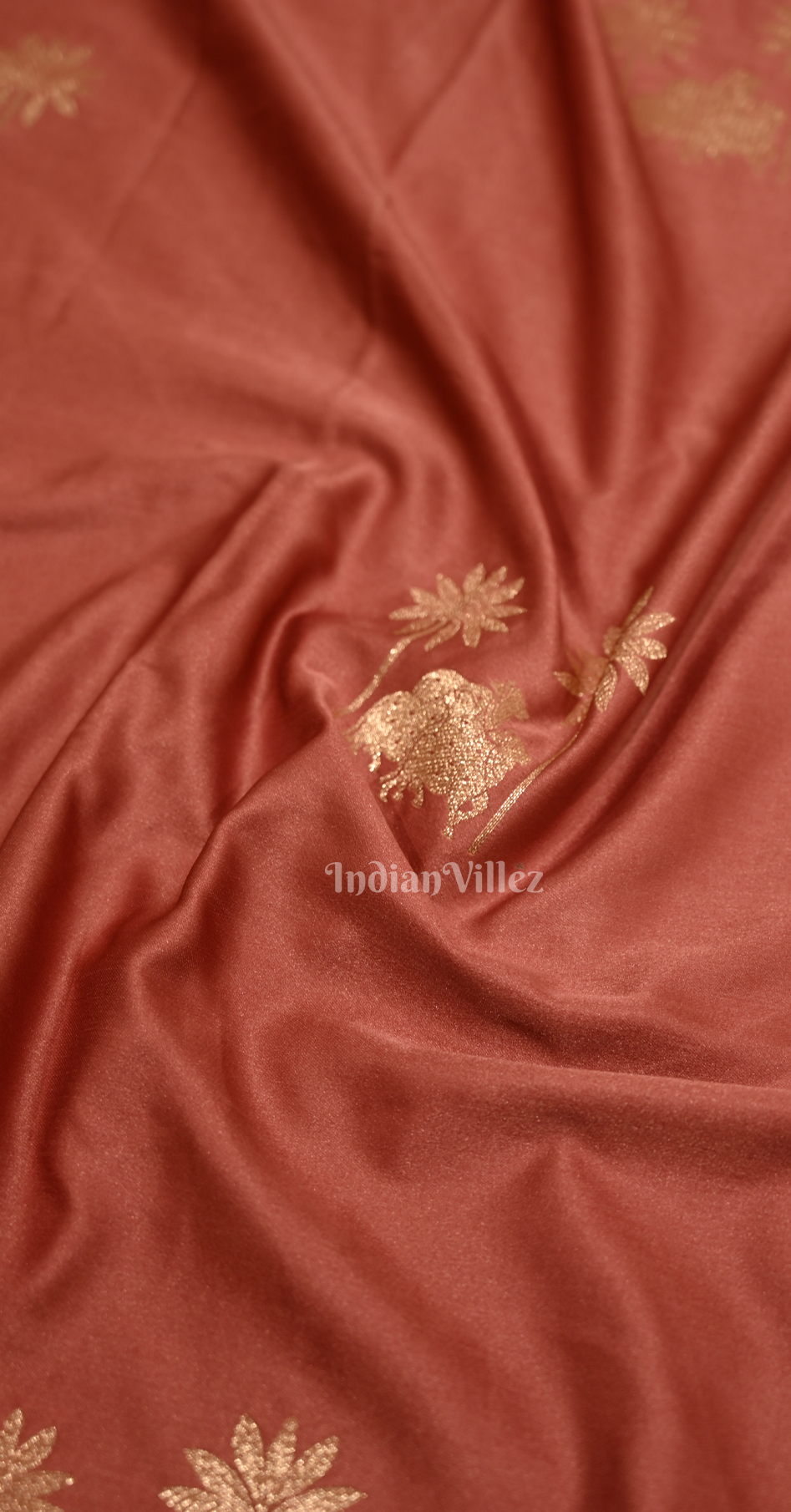 Pastel Pink Floral Zari Weaving Satin Banarsi Silk Saree with Pichwai Border 