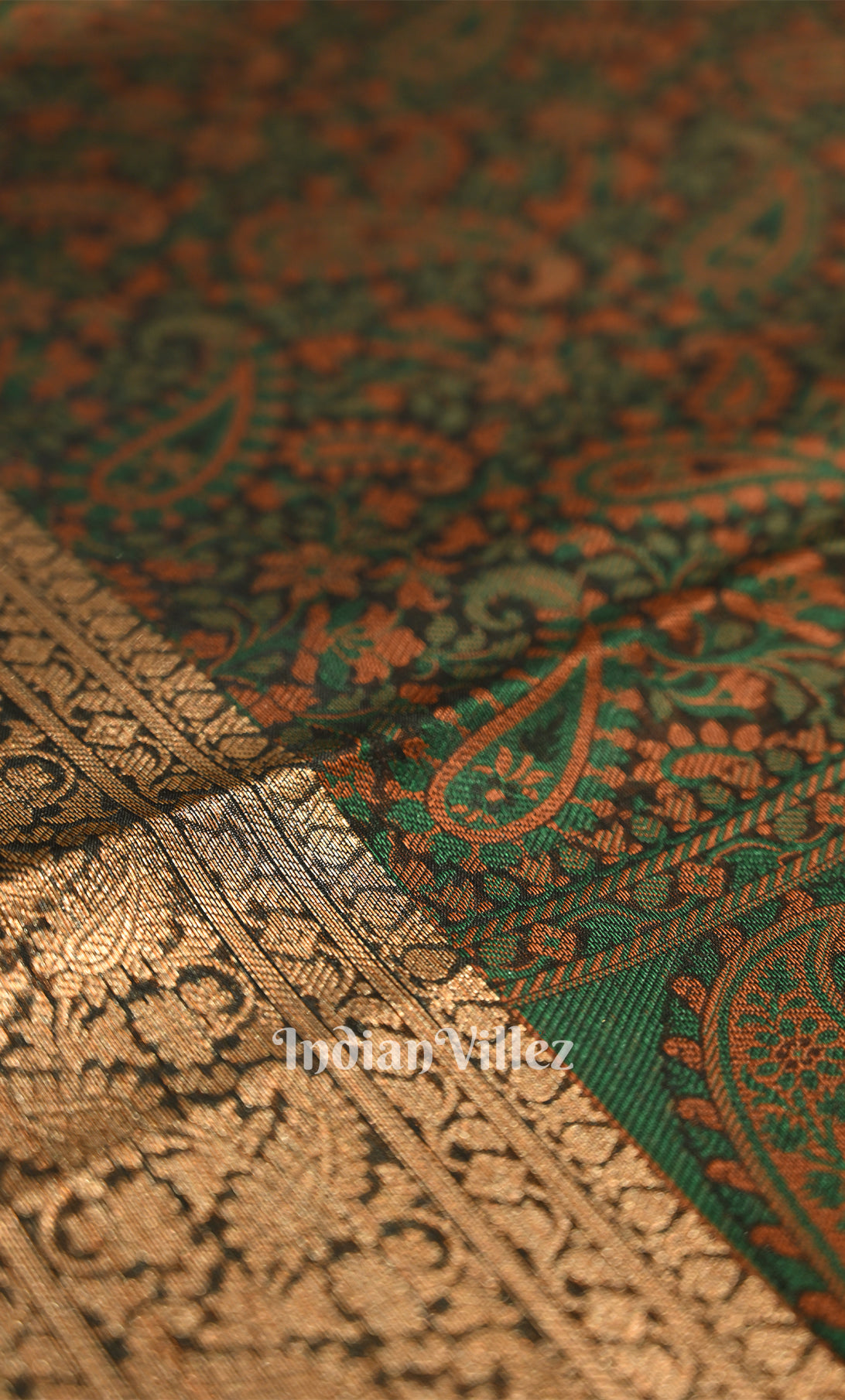 Mehendi Green Dual Tone Tanchoi Silk Banrasi Saree 