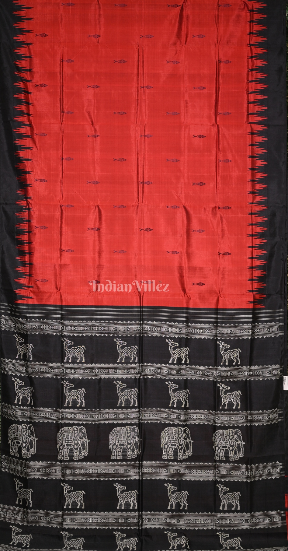 Red Black Fish Motif Double Pallu Berhampuri Silk Saree 
