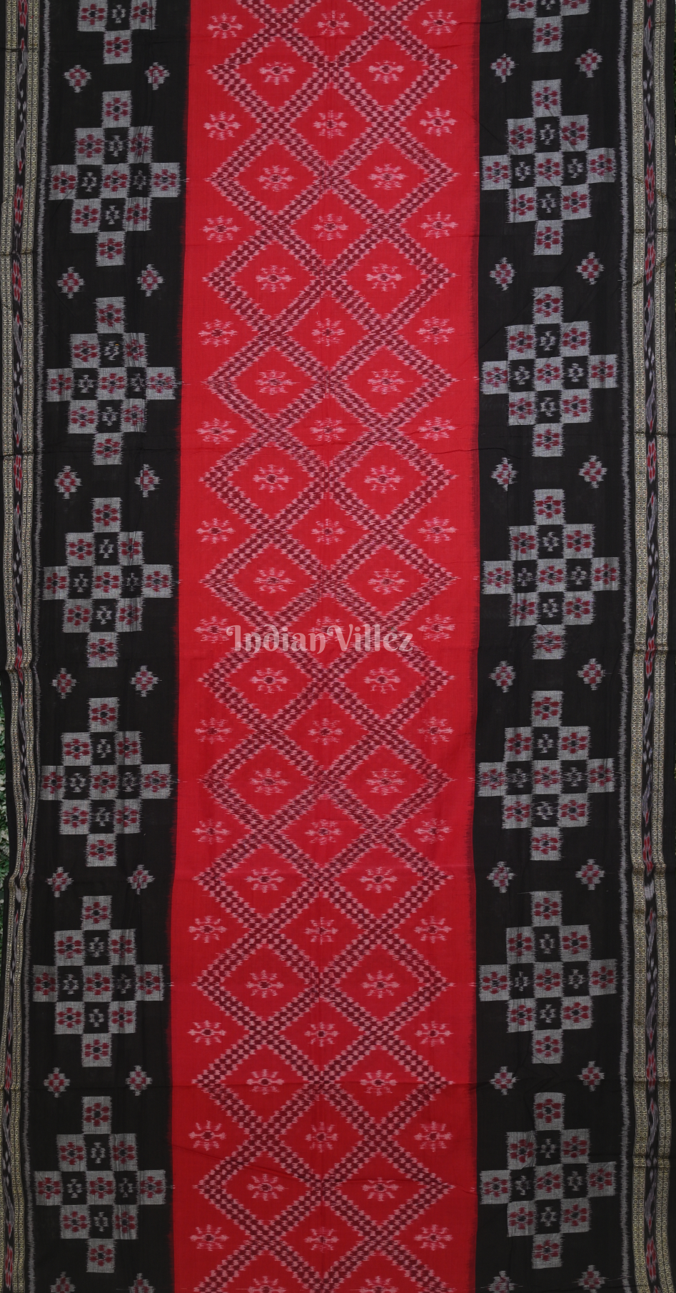 Red Black Pasapali Scot Odisha Ikat Sambalpuri Cotton Saree 