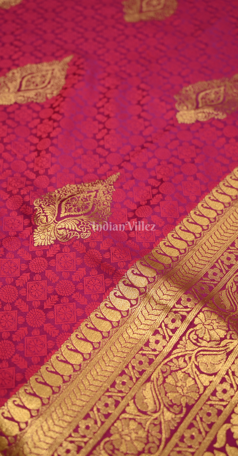 Magenta Pink Pure Satin Weaving Silk Saree With Blouse Piece