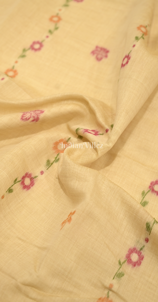 Cream Munga Cotton Saree with Floral Weaving Pallu
