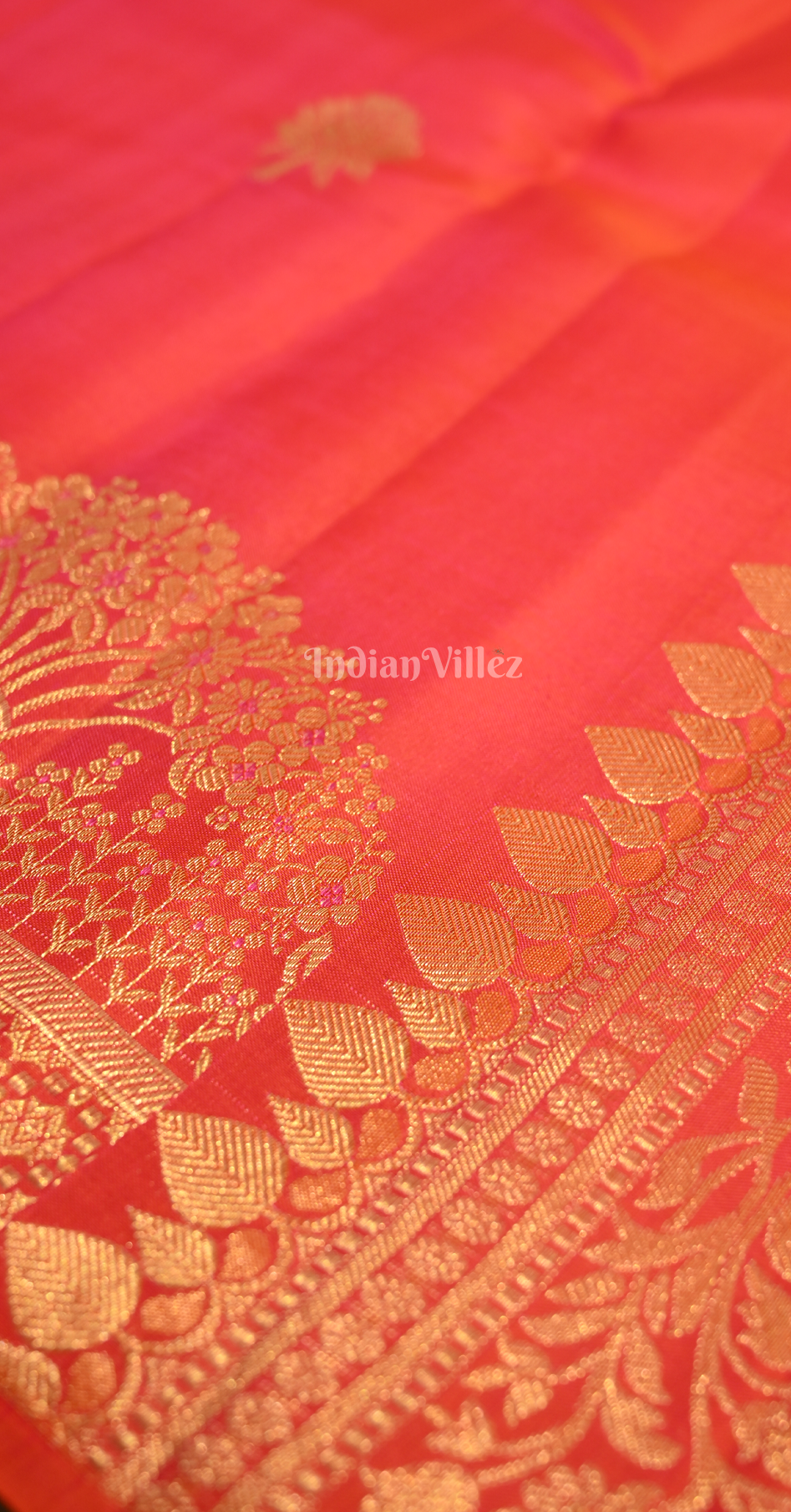 Rani Pink Golden Dual Tone Floral Motif Brocade Pure Kanjivaram Silk Saree 