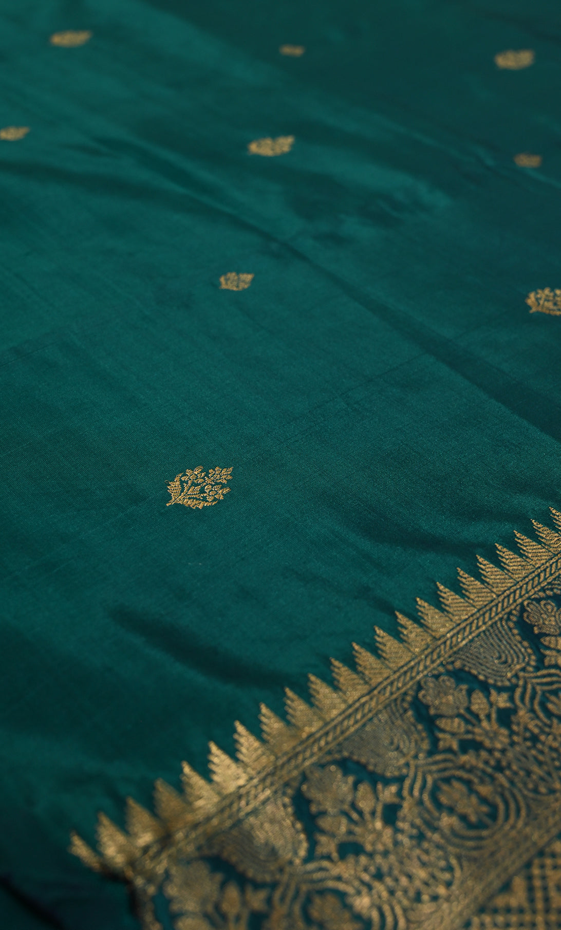 Rama Green Pure Katan Silk Banarasi Saree
