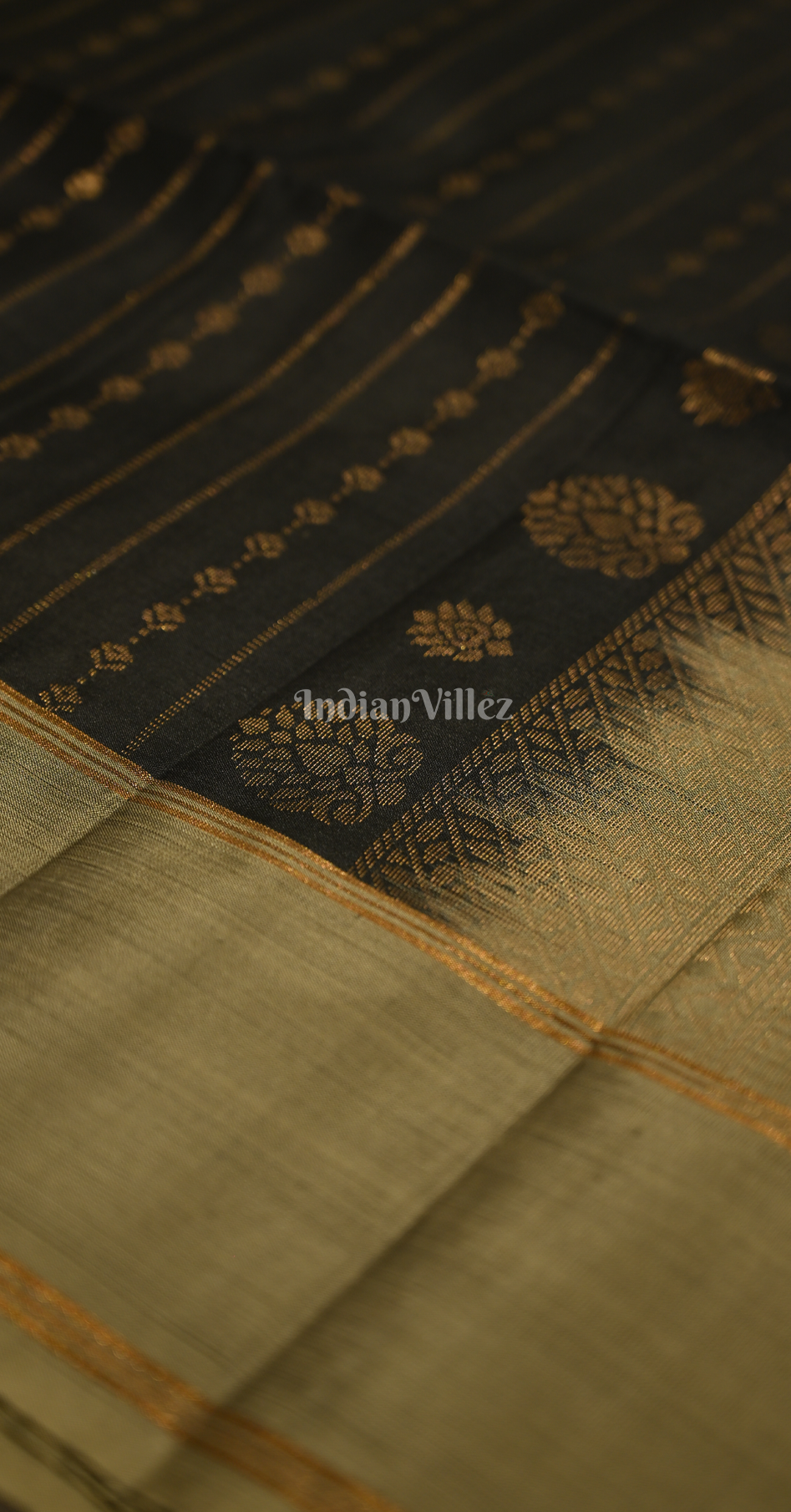 Black Golden Zari Pure Kanjivaram Soft Silk Saree 