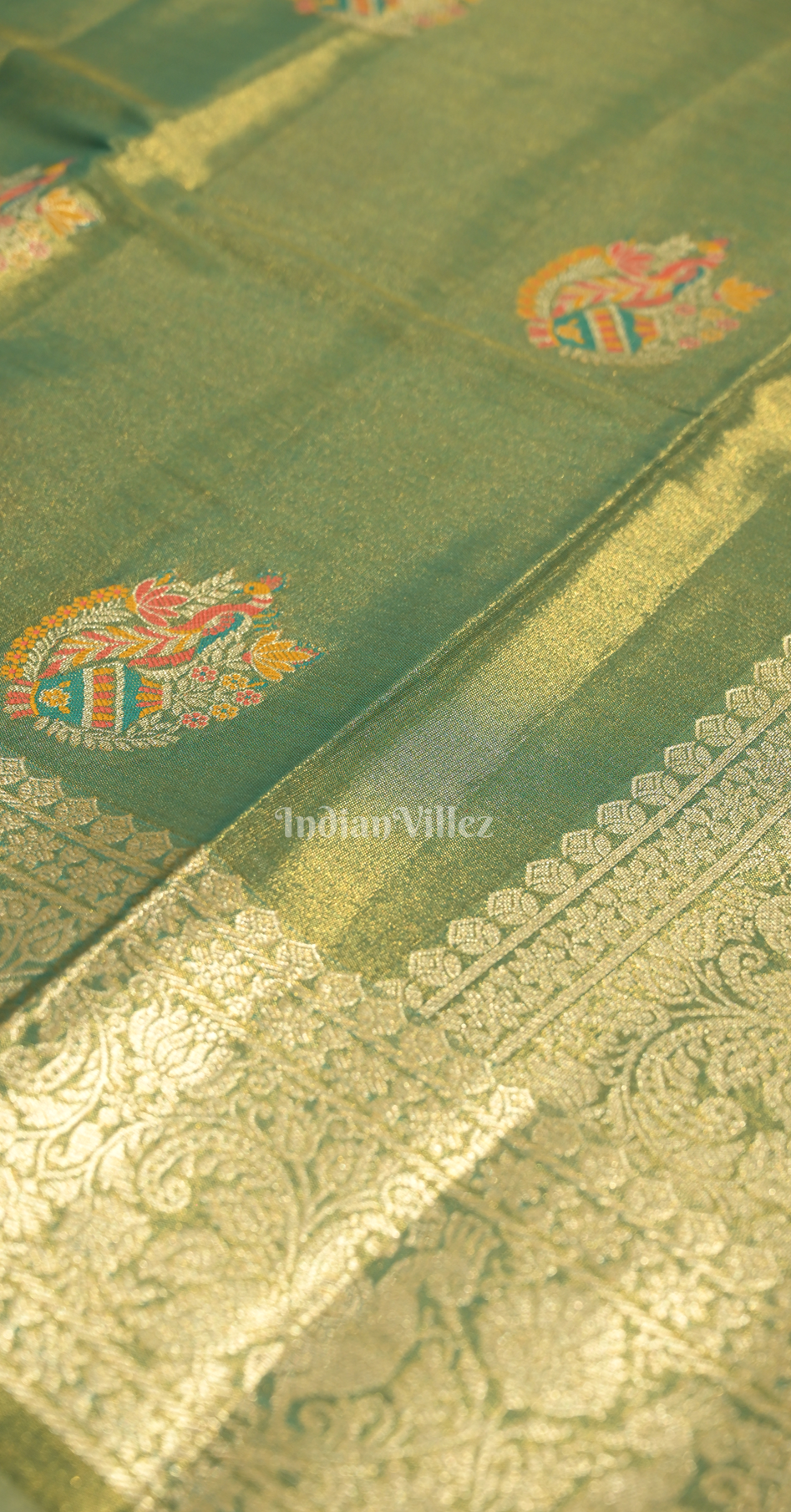 Mehendi Green Dual  Tone Floral Pure Kanjivaram Tissue Silk Saree 