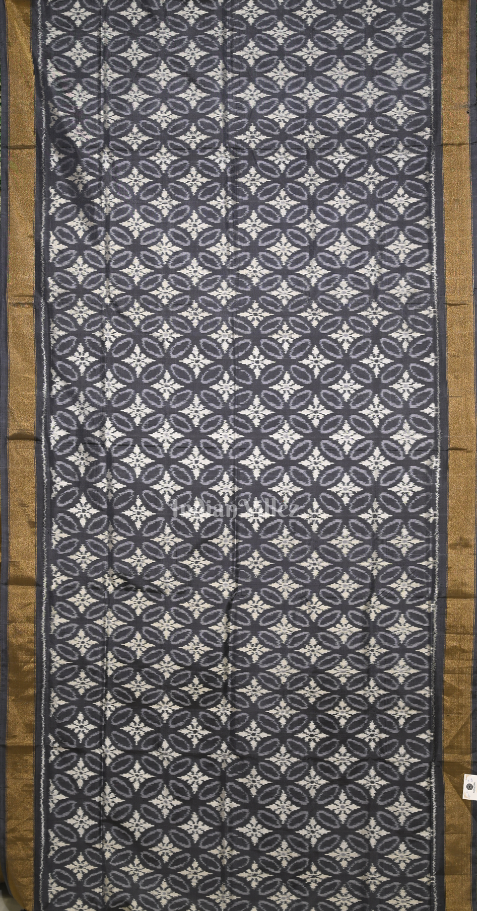 Grey Black Pochampally Ikat Silk Saree 