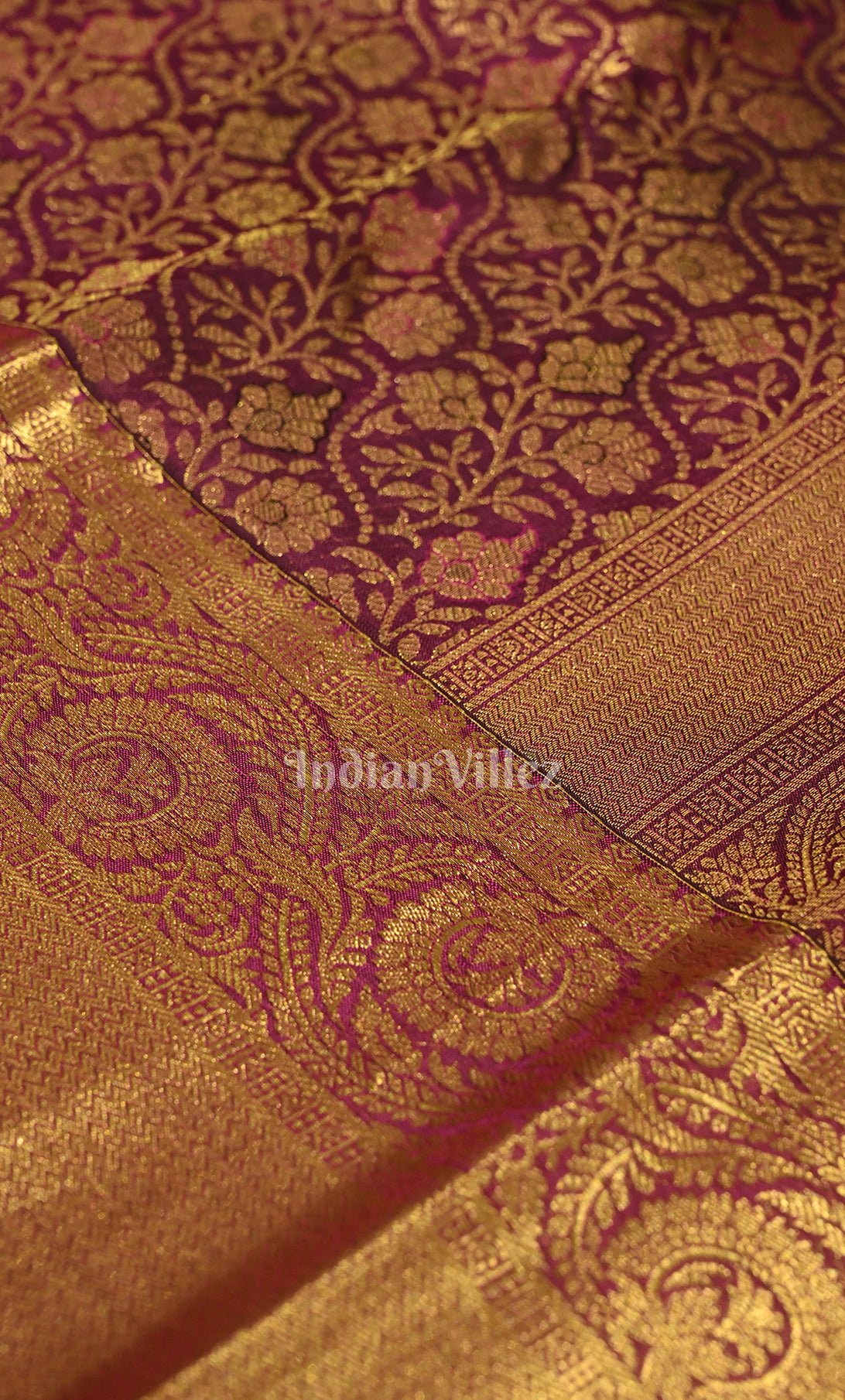 Exclusive Purple pure Kanjivaram Silk Saree with Zari Brocade