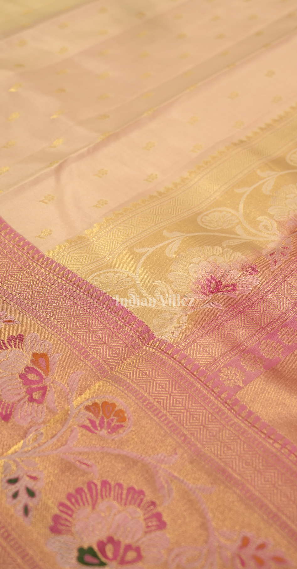 Off white Pink Butta Design Brocade Pure Kanjivaram Silk Saree 